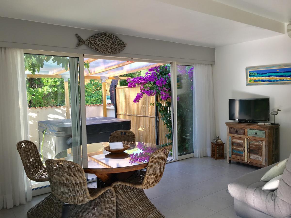Villa L'Amiraute Agde Exteriör bild